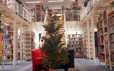 Schließtage Weihnachten Bücherei